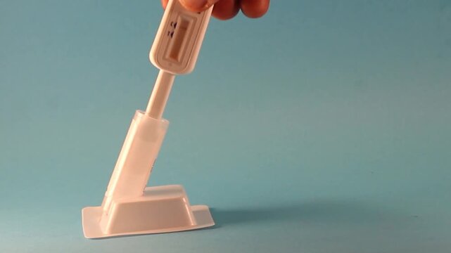 HIV Self-Test Kit with Oral Swab and Test Tube for Rapid At-Home HIV Screening