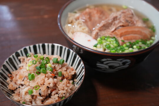 Japanese Food, Okinawa Soki Soba with Juicy Rice - 日本料理 沖縄 ソーキそば ジューシー