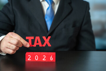 2026 blocks and word tax. Paying taxes in 2026. New rules and changes to the law. Fiscal planning and regulatory updates. Tax advisory, financial literacy and compliance.