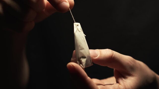 A tea bag with natural tea.
A package of loose tea.
A soothing tea for improved health and prevention of viruses and colds.