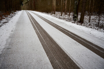 droga asfaltowa,zima 