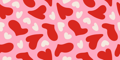 Obraz na płótnie Canvas Seamless pattern with cute liquid hand drawn hearts. Vector romantic background in retro style for textile, wallpaper, wrapping paper, web design.