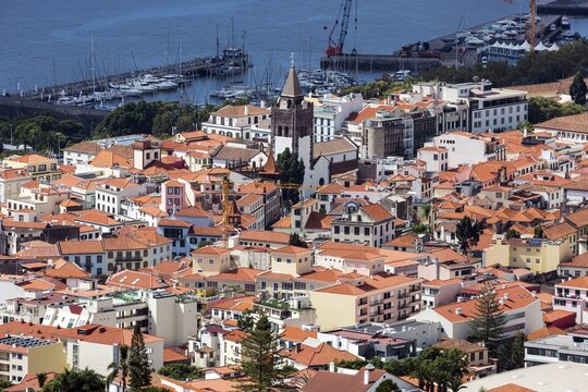 View from the botanical garden in Funchal, Jardim Botanico, to the city of Funchal, Madeira, Portugal
