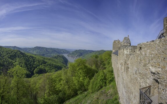 Outer wall of Aggstein Ruin, Wachau, Sch&ouml;nb&uuml;hel-Aggsbach, Lower Austria, Austria