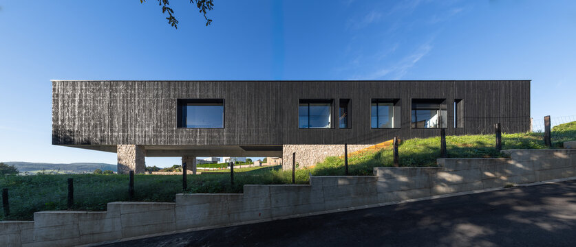 Sustainable Arce House in the Basque Country