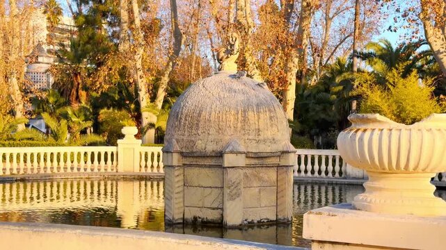 Estaque del parque Ribalta, un preciso parque en el interior de castell&oacute;n de la plana