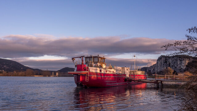 View of the barge moored on the Rh&ocirc;ne near the Robinet bridge, Donz&egrave;re