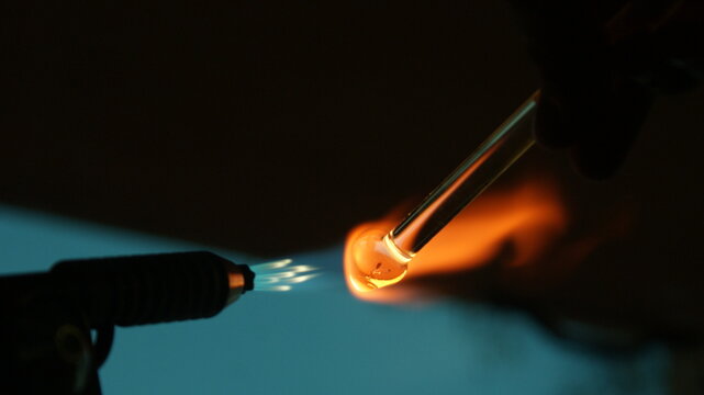 Macro Glass Blowing shot with Didymium lenses