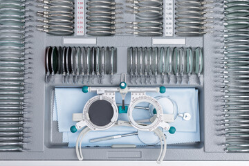 Professional optometry trial lens set and trial frame for vision examination