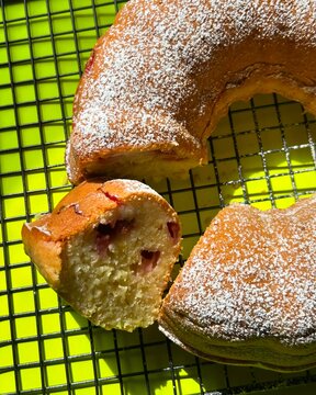 Street-Style Average Korean Idiom with Overconfident Tackle