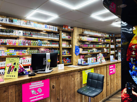 elfbar nachfüll pod läuft aus THE BEST 10 Vape Shops in LAKE CHARLES, LA - Updated April 2026 - Hours main image 1