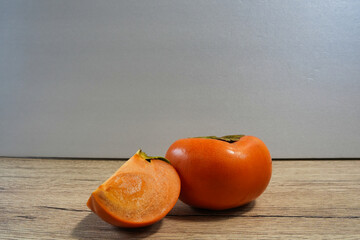 ジューシーな甘みのカットした九度山産富有柿