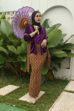  beautiful woman in traditional costume