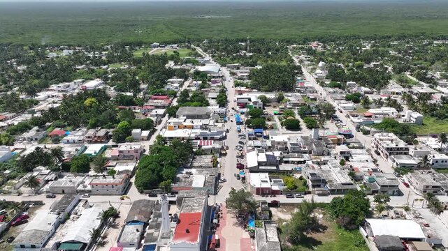 Paisaje costero de Telchac Puerto con muelle principal y mar turquesa en Yucat&aacute;n