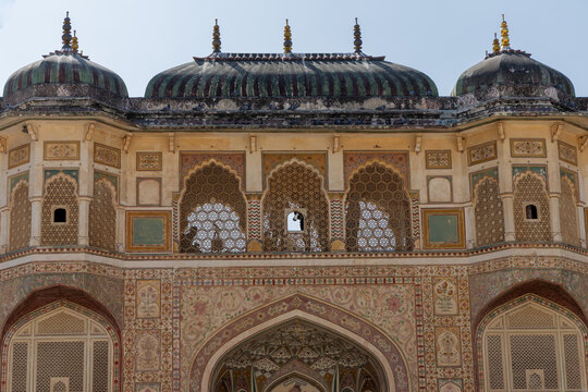 Intricate architecture of Sukh Niwas , the Hall of Pleasure of the Amber Fort ,Jaipur ,Rajasthan