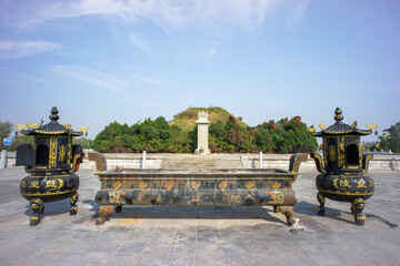 Mausoleum of Suiren Shi in Shangqiu, Henan Province, China, is one of the earliest imperial mausoleums in China. Suiren invented the method of making fire by drilling wood.