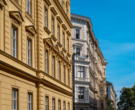 Blick von der Wiener Fichtegasse auf die pr&auml;chtige Stadtarchitektur an der Ecke zur Hegelgasse