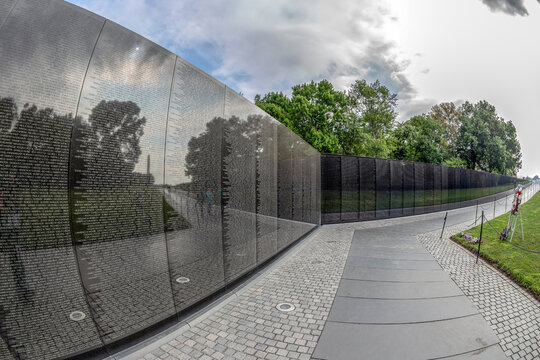 The Vietnam Veterans Memorial that honors U.S. service members of the U.S. armed forces who fought in the Vietnam and South East Asia war and died in service, Washington DC, USA