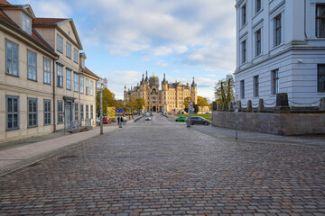 Obraz premium castle of schwerin in germany banner for travel goals and sights of city breaks landmarks, travel guide Europe postcard Schwerin Germany
