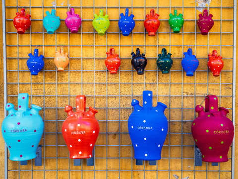 When Water Became Art: C&oacute;rdoba&rsquo;s Miniature Botijos in Parade Formation