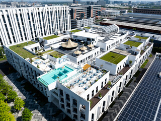 Fototapeta premium aerial view rooftop garden with a swimming pool