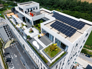 solar power on rooftop of factoy building