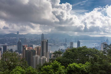 Fototapeta premium Hong Kong Skyline with Victoria Harbour and Mountain Vista