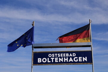 Blick auf die Seebr&uuml;cke von Boltenhagen an der Ostsee