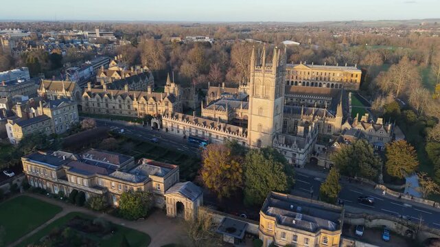 Aerial view showcasing the historic colleges and university buildings in Oxford, United Kingdom