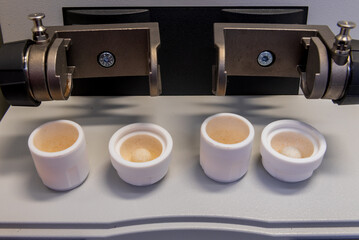 Mixer mill and grinding jars of mixer mill are used for the pulverization of soft, hard, brittle materials.