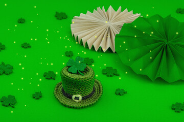 Handmade St. Patrick's Day concept. Traditional decorative symbols, crocheted leprechaun hat