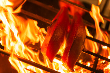 土佐の藁焼き鰹のタタキ