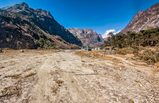 Barun Valley in the Makalu Region.