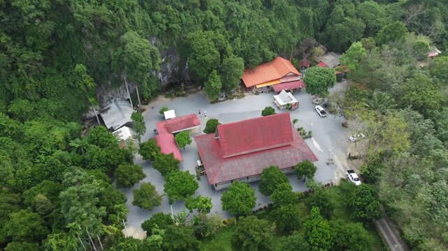 Wat Tham Khao Daeng (Wat Khuha Santayaram), Sacred Mountain Temple, Thailand