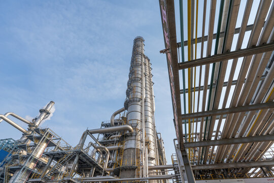 Production equipment for styrene workshop in chemical plant