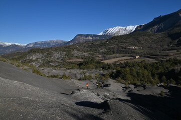 Terres  noires d'Archail (Provence)