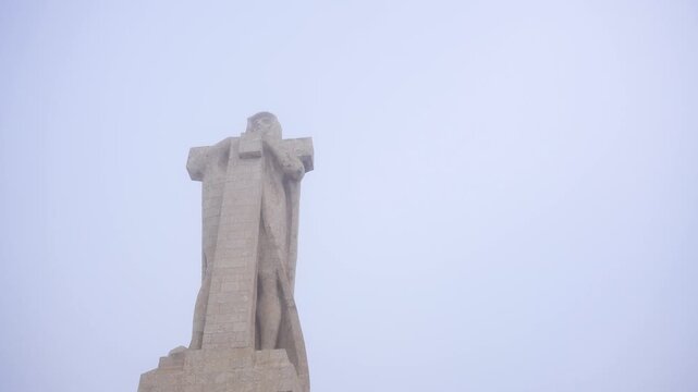 Columbus Monument. Monument to the Discoverers. Huelva. Niebla, Punta del Sebo. 1492. Super slow motion at 100fps