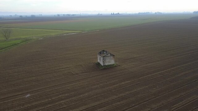 Casolari abbandonati in campagna - Sale  - Piemonte - Alessandria - Italia