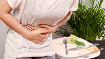 woman have food poisoning