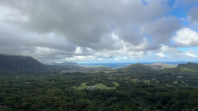 Pali Golf Course. Nuʻuanu Pali Lookout, Honolulu, Oahu, Hawaii. Pacific Ocean.  Koʻolau Range (windward shield volcano). Kāneʻohe