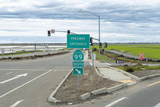 As I navigate toward the freeway entrance on Highway 99 South in Elverta, California, I&rsquo;m surrounded by lush green fields while a blanket of clouds drifts overhead