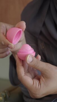 How to use a pink lip balm with ease
