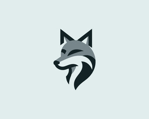 Obraz premium Modern Geometric Fox Head Emblem for Branding