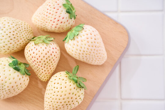 白いちご「ミルキーベリー」