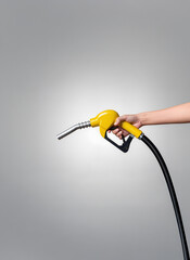 주유기, 주유 노즐, 주유소, 기름, 넣다, 유가, 주유비, 오르다, 기름값, 절약하다, 치솟다, 오르다, 셀프주유소, 산유국