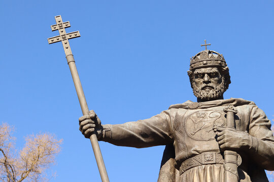 Sofia, Bulgaria - December 29, 2025: Monument to the Bulgarian Tsar Samuel. The bronze statue depicts Samuel with a crown, sword and patriarchal cross. Ruler of the Bulgarian Kingdom from 997 to 1014
