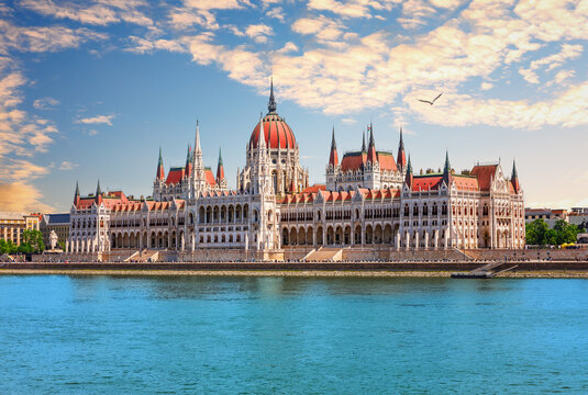 Wonderful sunset view of Hungarian Parliament building and Danube river in Budapest, Hungary