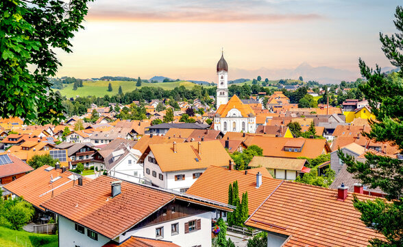 Blick &uuml;ber Nesselwang, Bayern, Deutschland 