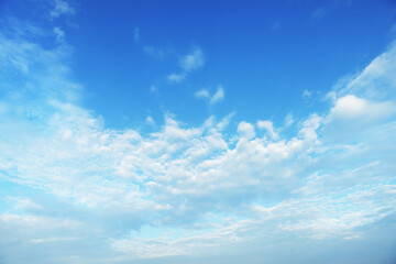 Fototapeta premium Picturesque view of beautiful blue sky with clouds