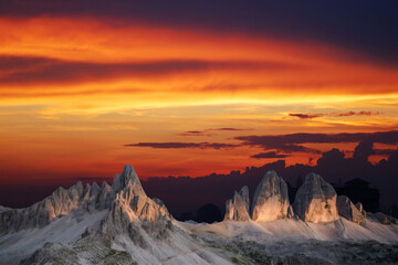 Fototapeta premium sunrise at sunset in the italian dolomites. beautiful nature landscape.